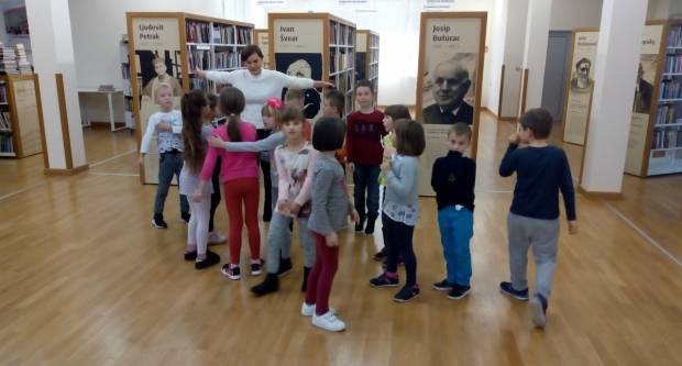 Društvu ʺNaša djecaʺ iz Pleternice odobren projekt ʺKreativni kutakʺ- niz besplatnih radionica za djecu Društvu ʺNaša djecaʺ iz Pleternice odobren projekt ʺKreativni kutakʺ- niz besplatnih radionica za djecu