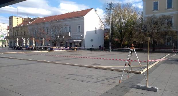 Priprema klizališta na Korzu Priprema klizališta na Korzu