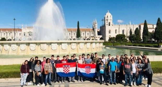 Učenici požeške Tehničke škole na praksi u Portugalu Učenici požeške Tehničke škole na praksi u Portugalu