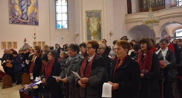 Susret crkvenih zborova Požeške biskupije u Požegi Susret crkvenih zborova Požeške biskupije u Požegi