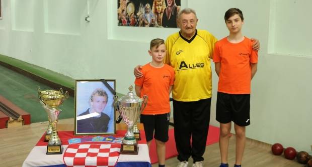 U Požegi održan 27. Memorijalni kuglački turnir Tomislav Pranjković U Požegi održan 27. Memorijalni kuglački turnir Tomislav Pranjković
