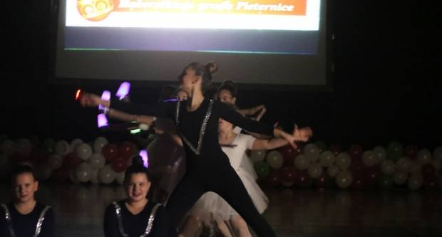 Božićna priča Pleterničkih mažoretkinja