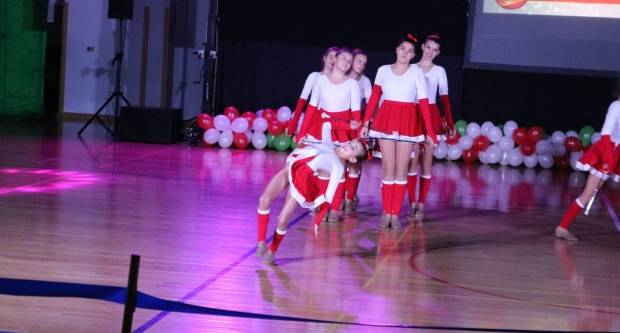 Božićna priča Pleterničkih mažoretkinja