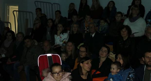 Božićna priča Pleterničkih mažoretkinja