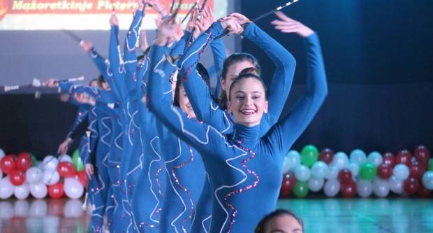 Božićna priča Pleterničkih mažoretkinja