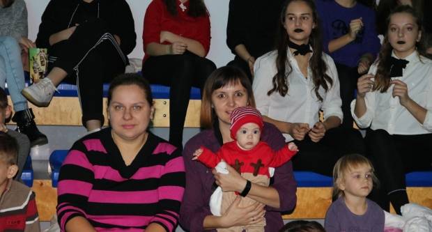 Božićna priča Pleterničkih mažoretkinja