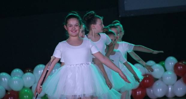 Božićna priča Pleterničkih mažoretkinja