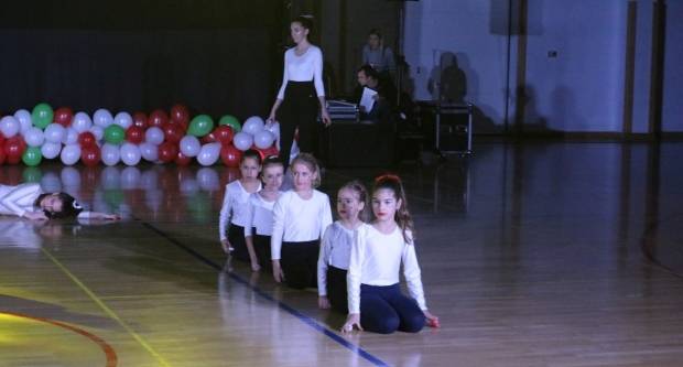 Božićna priča Pleterničkih mažoretkinja
