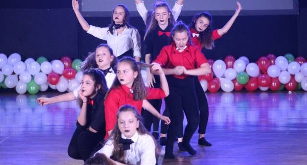 Božićna priča Pleterničkih mažoretkinja