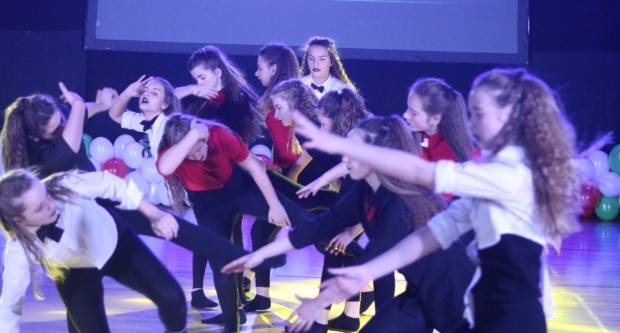 Božićna priča Pleterničkih mažoretkinja