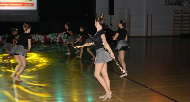 Božićna priča Pleterničkih mažoretkinja