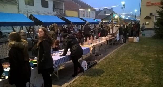 Pleternički božićni sajam odgođen za idući vikend Pleternički božićni sajam odgođen za idući vikend