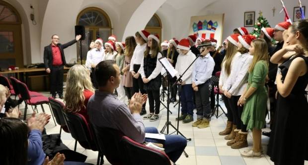 Koncert Tamburaškog orkestra: Ugodna božićna tamburaška večer Koncert Tamburaškog orkestra: Ugodna božićna tamburaška večer
