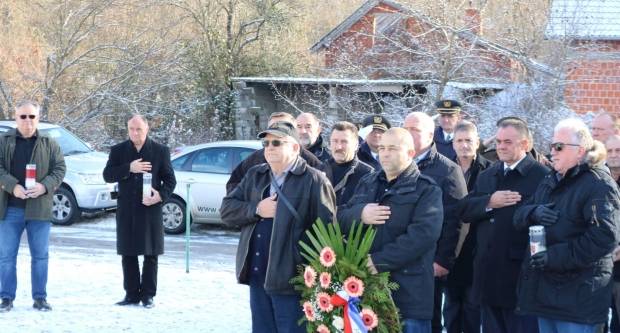 Polaganje vijenaca povodom 27. godišnjice oslobađanja zloglasnog uporišta u Bučju 26.12.2018.
