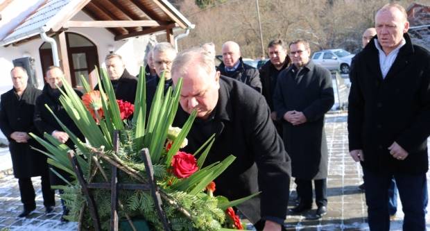 Polaganje vijenaca povodom 27. godišnjice oslobađanja zloglasnog uporišta u Bučju 26.12.2018.