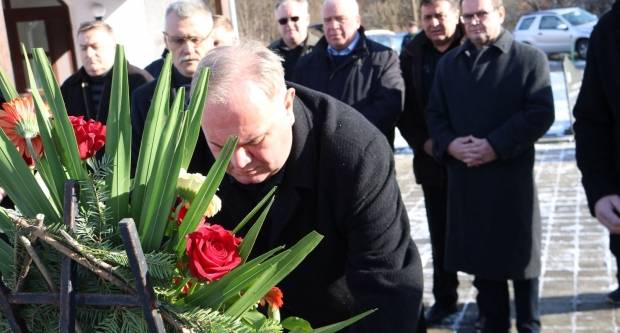Polaganje vijenaca povodom 27. godišnjice oslobađanja zloglasnog uporišta u Bučju 26.12.2018.