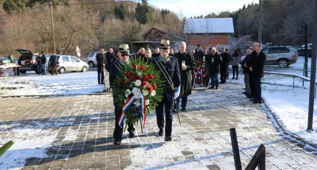Polaganje vijenaca povodom 27. godišnjice oslobađanja zloglasnog uporišta u Bučju 26.12.2018.