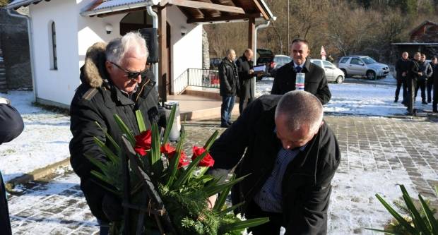 Polaganje vijenaca povodom 27. godišnjice oslobađanja zloglasnog uporišta u Bučju 26.12.2018.