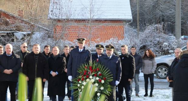 Polaganje vijenaca povodom 27. godišnjice oslobađanja zloglasnog uporišta u Bučju 26.12.2018.