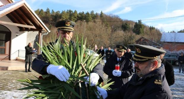 Polaganje vijenaca povodom 27. godišnjice oslobađanja zloglasnog uporišta u Bučju 26.12.2018.