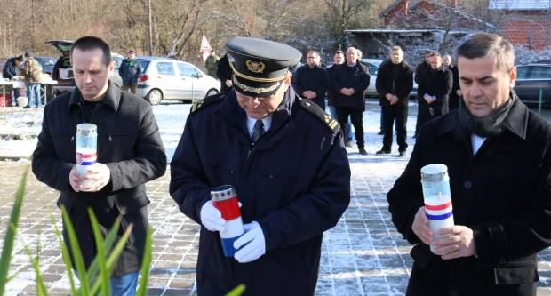 Polaganje vijenaca povodom 27. godišnjice oslobađanja zloglasnog uporišta u Bučju 26.12.2018.