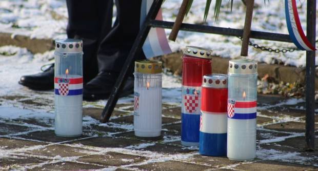 Polaganje vijenaca povodom 27. godišnjice oslobađanja zloglasnog uporišta u Bučju 26.12.2018.