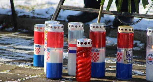 Polaganje vijenaca povodom 27. godišnjice oslobađanja zloglasnog uporišta u Bučju 26.12.2018.