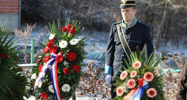Polaganje vijenaca povodom 27. godišnjice oslobađanja zloglasnog uporišta u Bučju 26.12.2018.