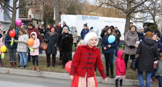 Pleternica dočekala Novu 2019. godinu 