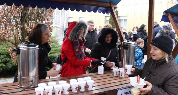 Pleternica dočekala Novu 2019. godinu 