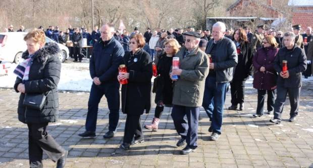 KOMEMORACIJA NA BUČJU Istinu o strahotama pronositi kroz škole i fakultete KOMEMORACIJA NA BUČJU Istinu o strahotama pronositi kroz škole i fakultete