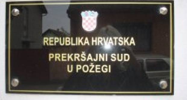 U dva navrata bez vozačke dozvole pa do Prekršajnog suda U dva navrata bez vozačke dozvole pa do Prekršajnog suda