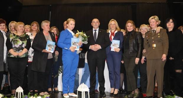 (FOTO) Pakrac: „Da se ne zaborave rane devedesete“ (1.3.2019.)