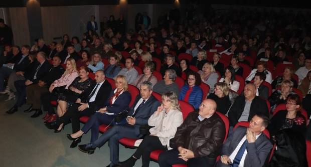 (FOTO) Pakrac: „Da se ne zaborave rane devedesete“ (1.3.2019.)