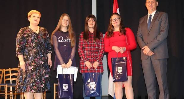 (FOTO) Pakrac: „Da se ne zaborave rane devedesete“ (1.3.2019.)