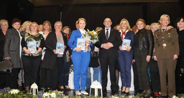 (FOTO) Pakrac: „Da se ne zaborave rane devedesete“ (1.3.2019.)