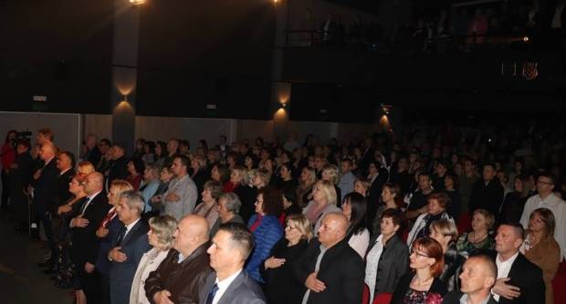 (FOTO) Pakrac: „Da se ne zaborave rane devedesete“ (1.3.2019.)