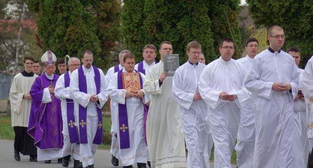 Hodočašće zagrebačkih bogoslova u Staru Gradišku