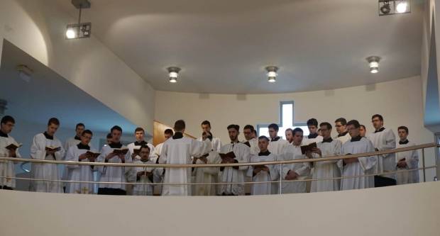 Hodočašće zagrebačkih bogoslova u Staru Gradišku