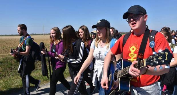 (FOTO) Biskupijski križni put mladih, 30. i 31.3.2019.