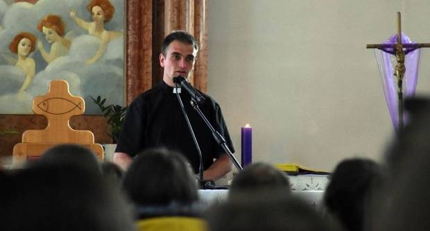 (FOTO) Biskupijski križni put mladih, 30. i 31.3.2019.