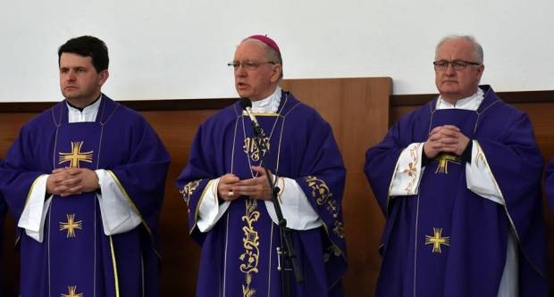 (FOTO) Biskupijski križni put mladih, 30. i 31.3.2019.