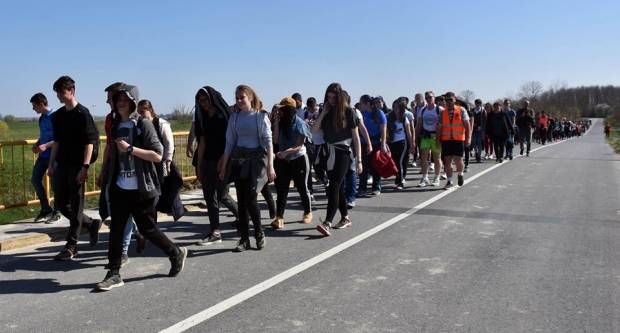 (FOTO) Biskupijski križni put mladih, 30. i 31.3.2019.