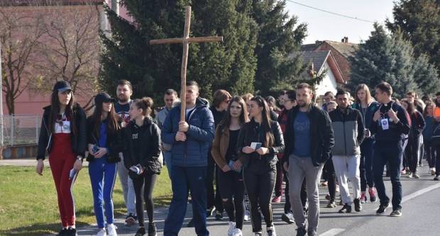 (FOTO) Biskupijski križni put mladih, 30. i 31.3.2019.