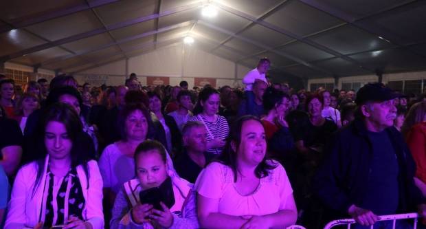 (FOTO) Nezaboravni koncert Mate Bulića u Velikoj, 24.5.2019.