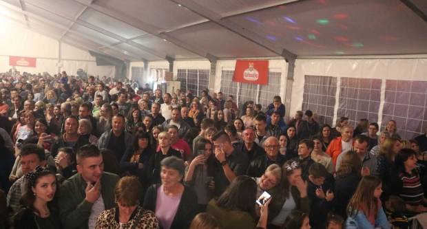 (FOTO) Nezaboravni koncert Mate Bulića u Velikoj, 24.5.2019.