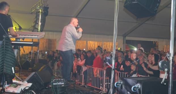 (FOTO) Nezaboravni koncert Mate Bulića u Velikoj, 24.5.2019.