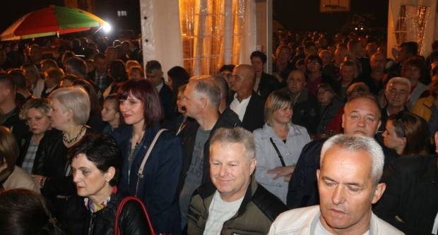 (FOTO) Nezaboravni koncert Mate Bulića u Velikoj, 24.5.2019.