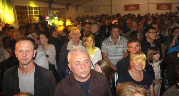 (FOTO) Nezaboravni koncert Mate Bulića u Velikoj, 24.5.2019.