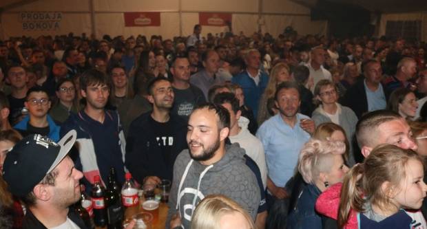 (FOTO) Nezaboravni koncert Mate Bulića u Velikoj, 24.5.2019.